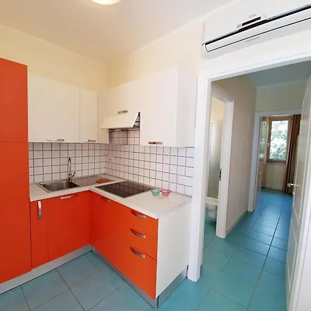 La Pergola Al 107 아파트